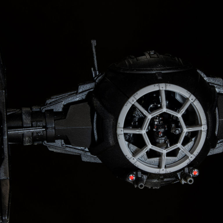 Star Wars First Order Tie Fighter Bandai 1/72 scale model build