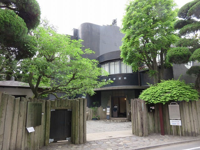 朝倉彫塑館