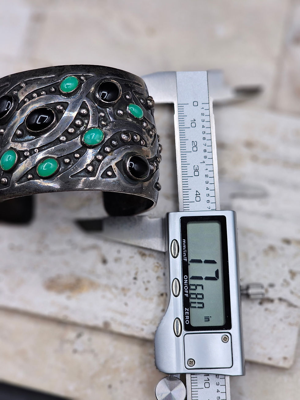 Thumbnail: Vintage Taxco Mexico Sterling Silver Black Onyx Green Chalcedony Wide Cuff
