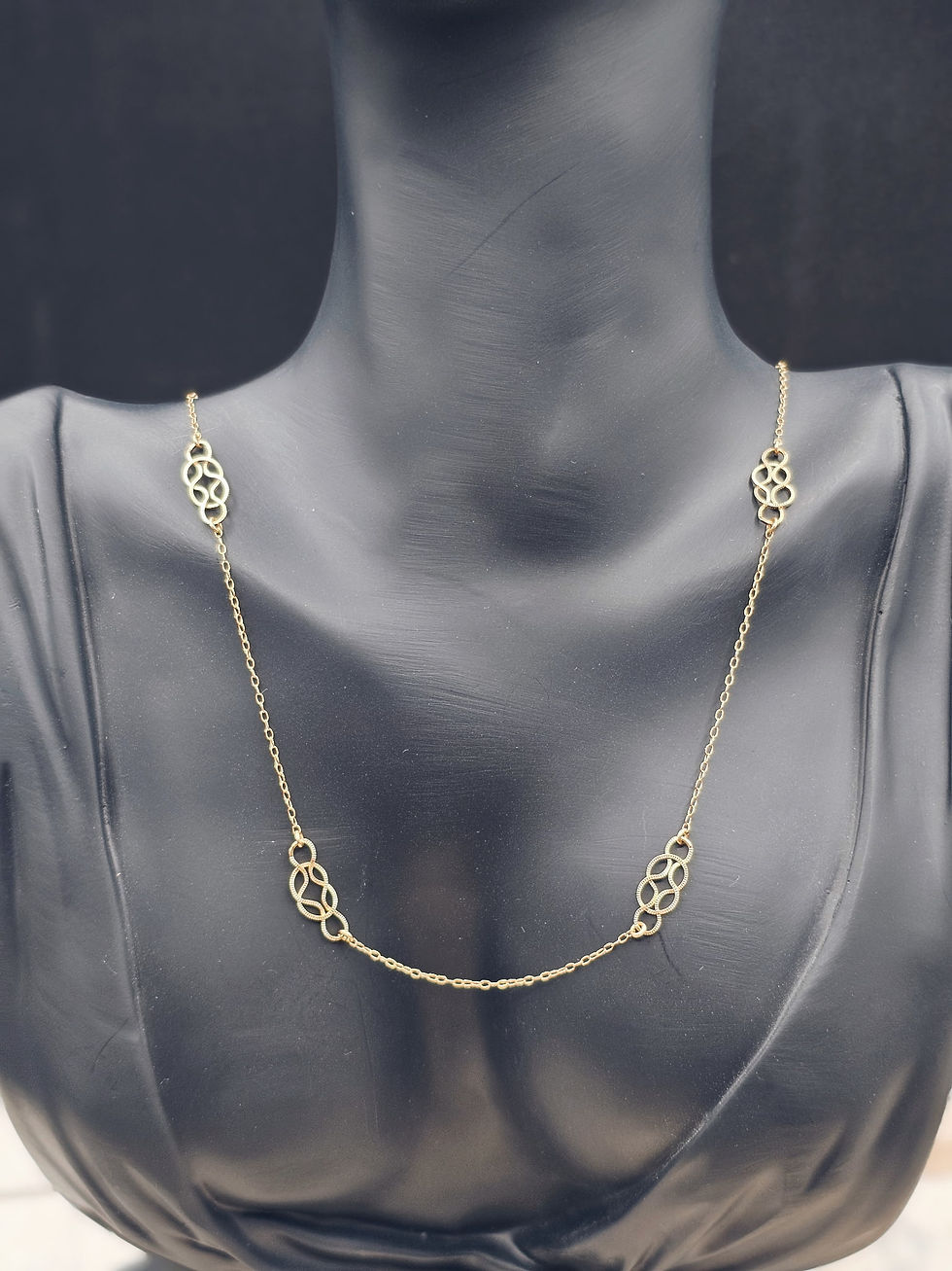 Vintage 14K Yellow Gold Station Necklace | Dainty Textured Oval Links | 17” | Lightweight & Elegant