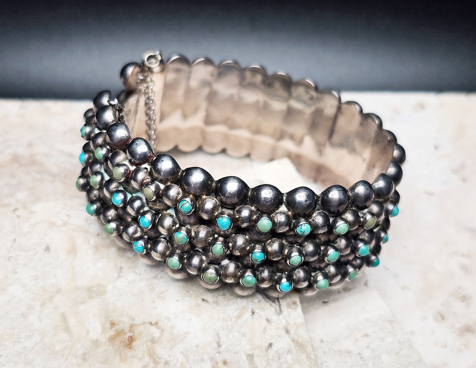 Thumbnail: Magnificent Vintage Sterling Silver & Turquoise Bracelet