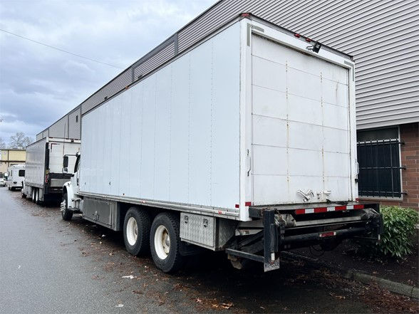 Thumbnail: 2009 Freightliner Business Class M2 106 Box Truck