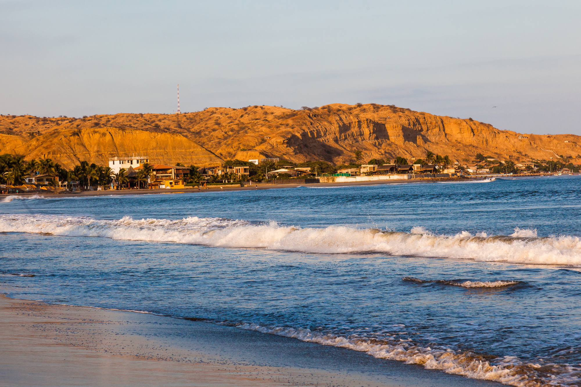 Beach and coastline at Máncora in Piura, Peru