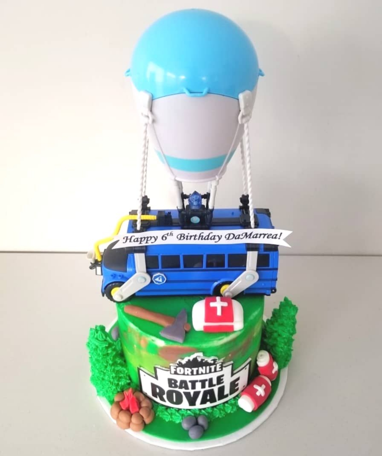 Fortnite Bus & Parachute Cake