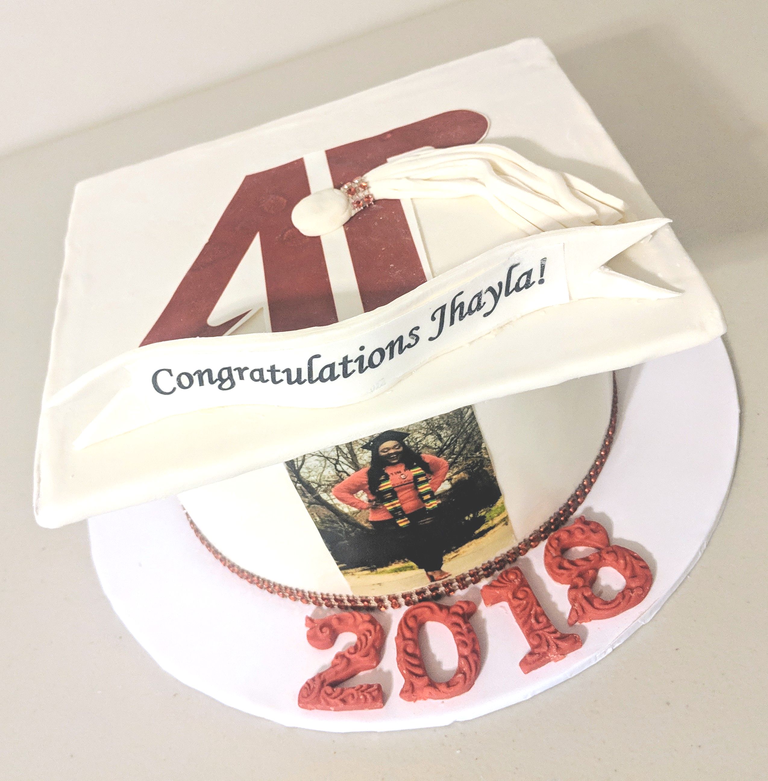 Austin Peay Graduation Cake