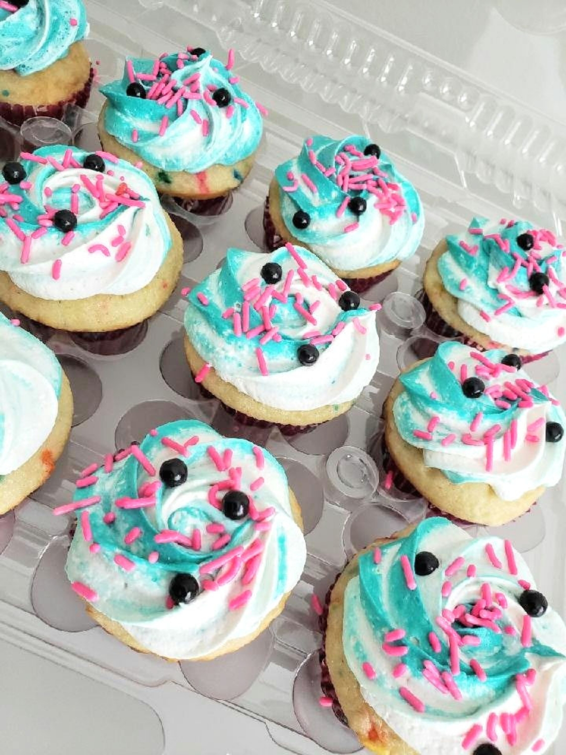 Traditional Cupcakes (Tik Tok Colors)