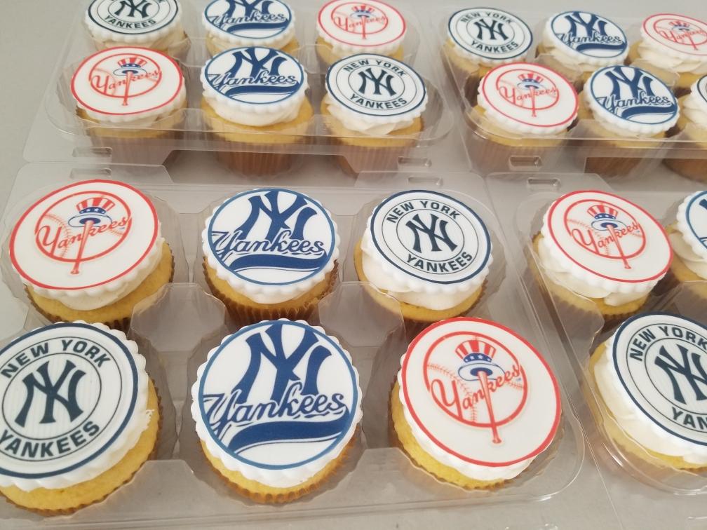 NY Yankees Cupcakes