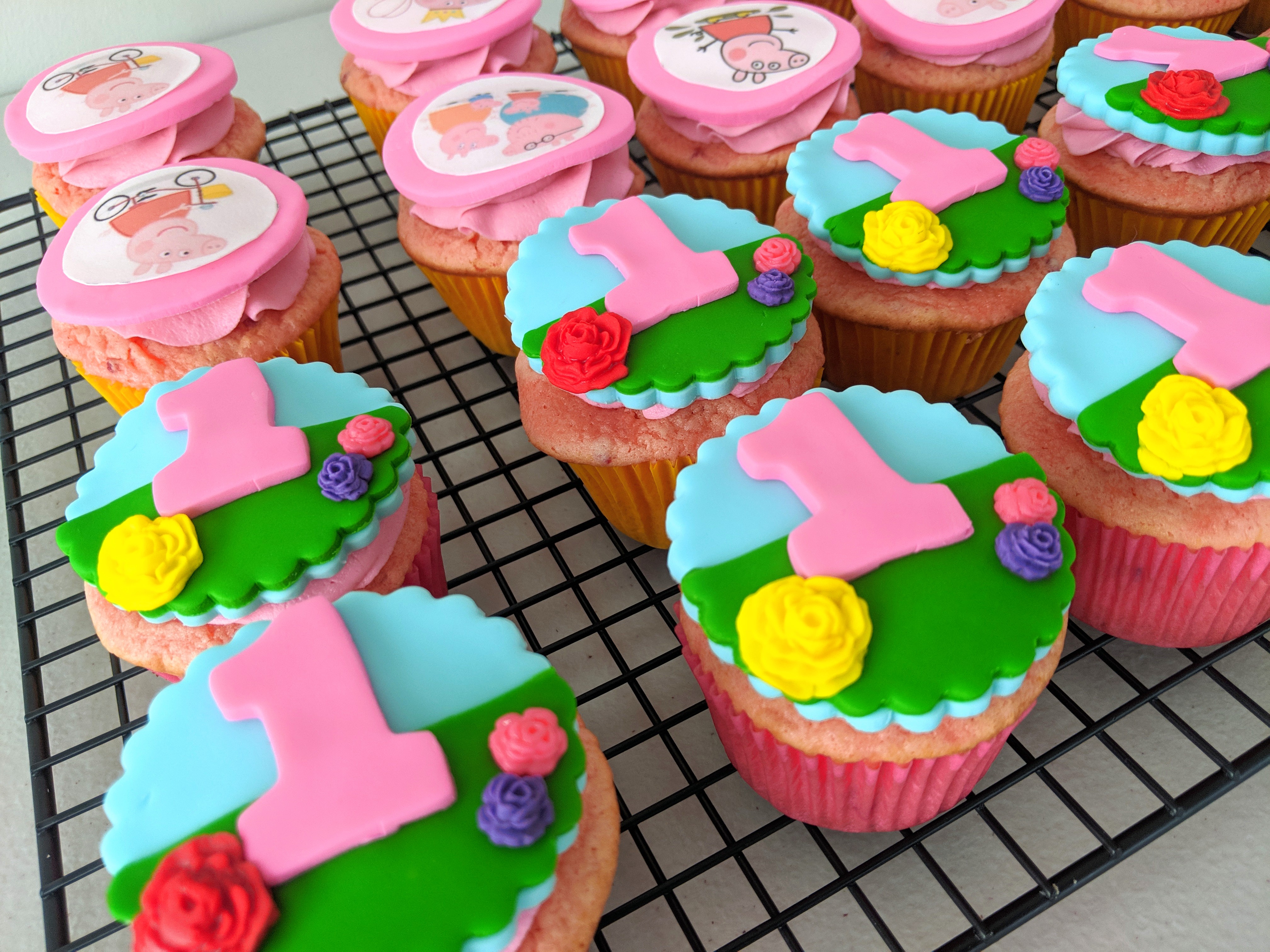 Peppa The Pig Cupcakes (two)