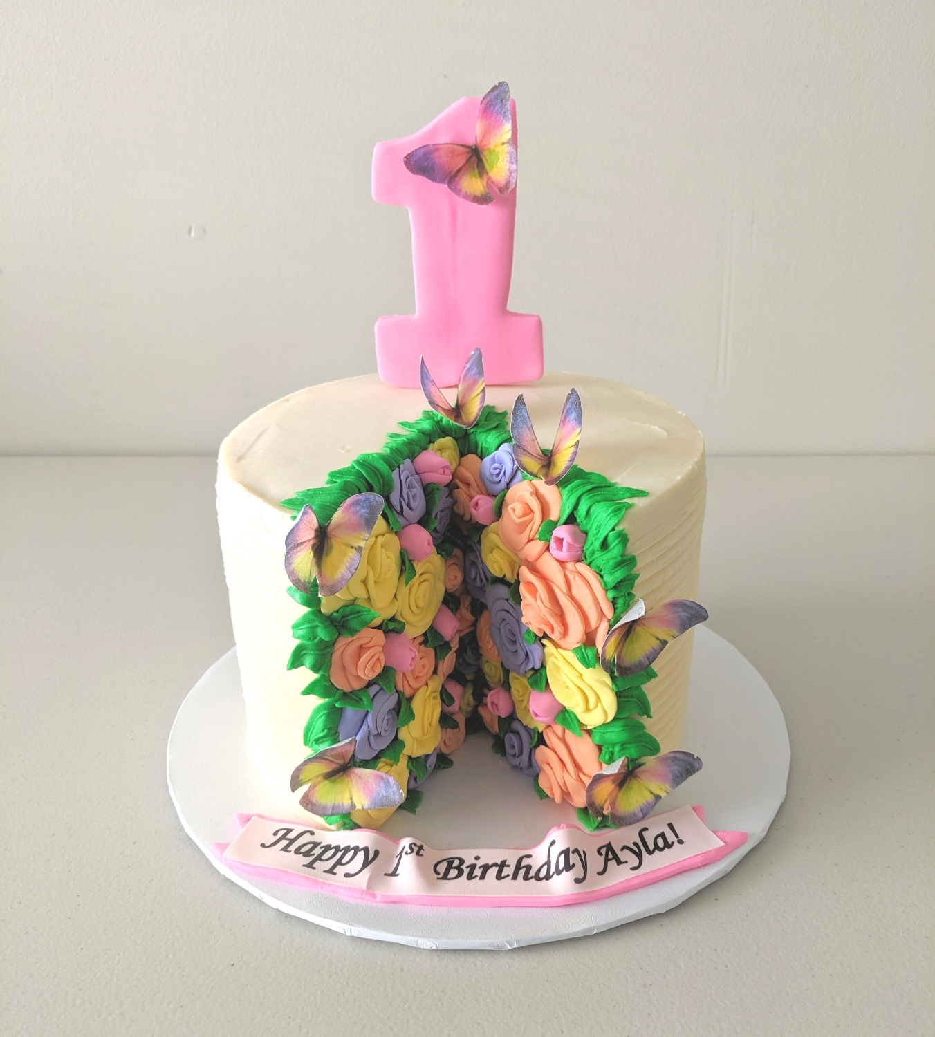 "You Give Me Butterflies" Cake