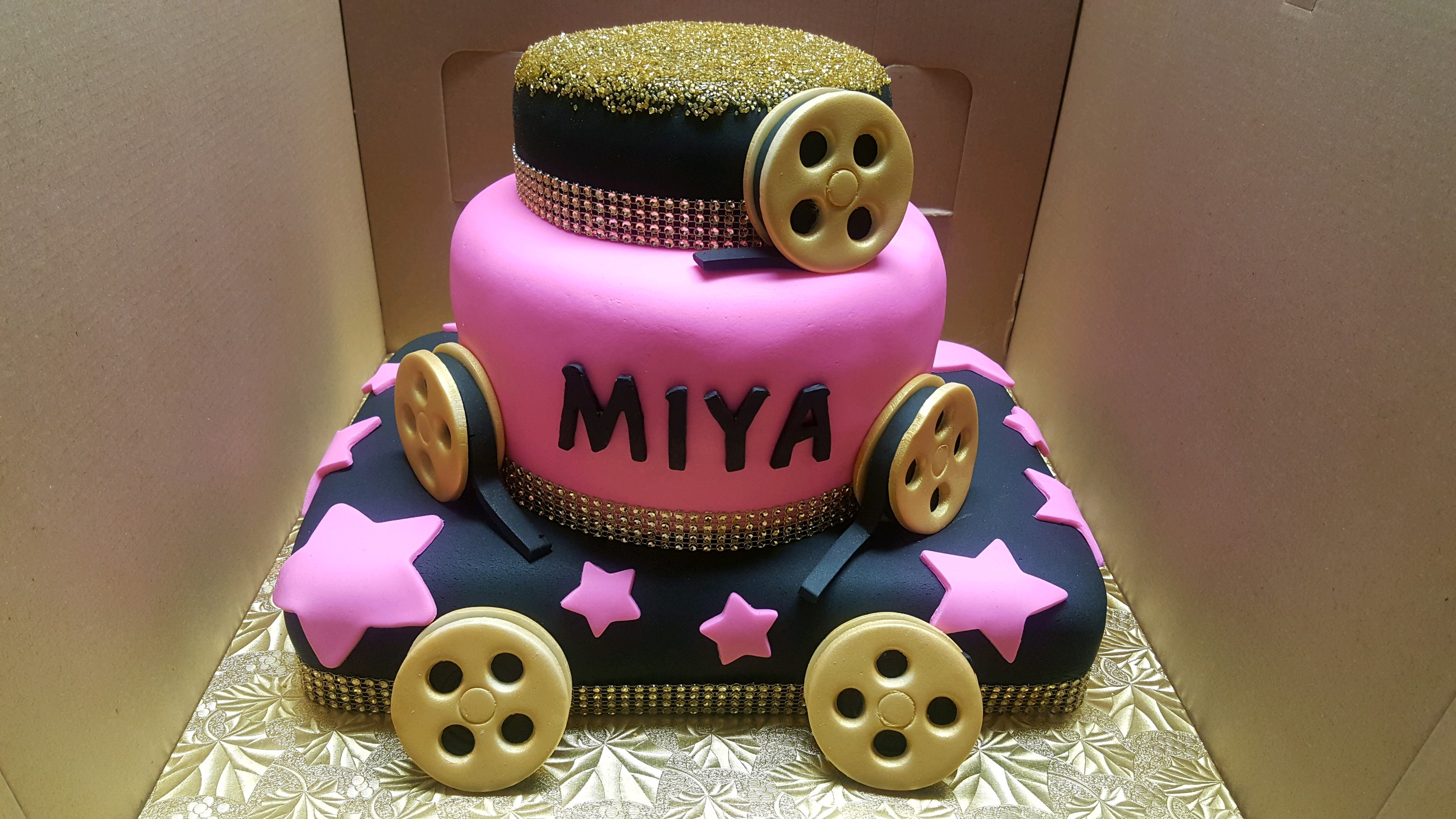 Hollywood "Reel Stars" Cinema Cake