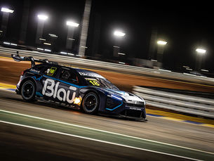STOCK CAR INVADE A NOITE DE CUIABÁ