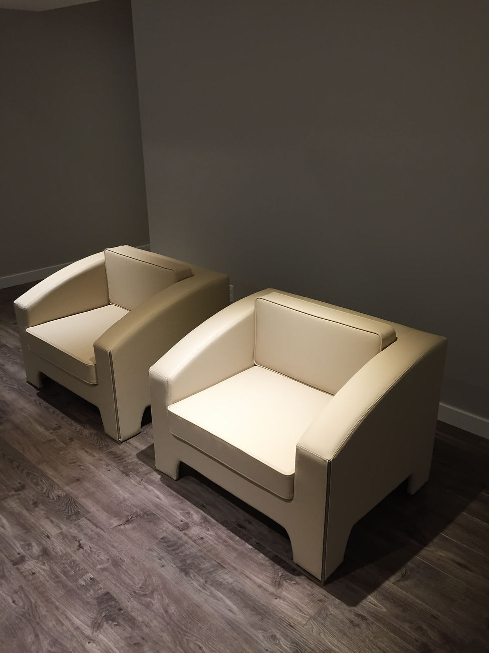 Jewelry Store Seats