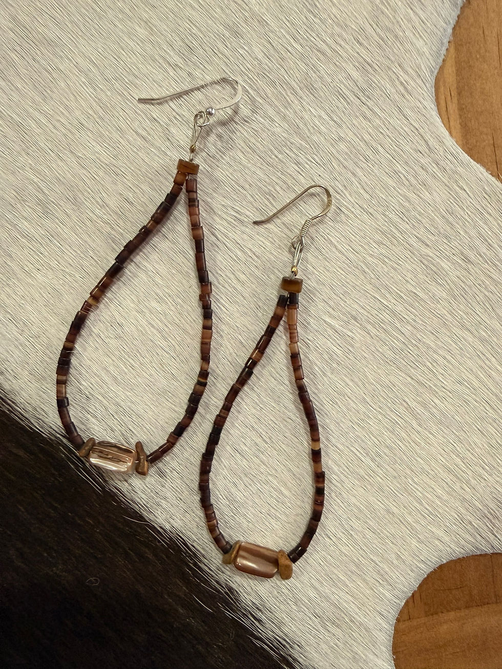 Thumbnail: Handstrung Brown Beaded Earrings