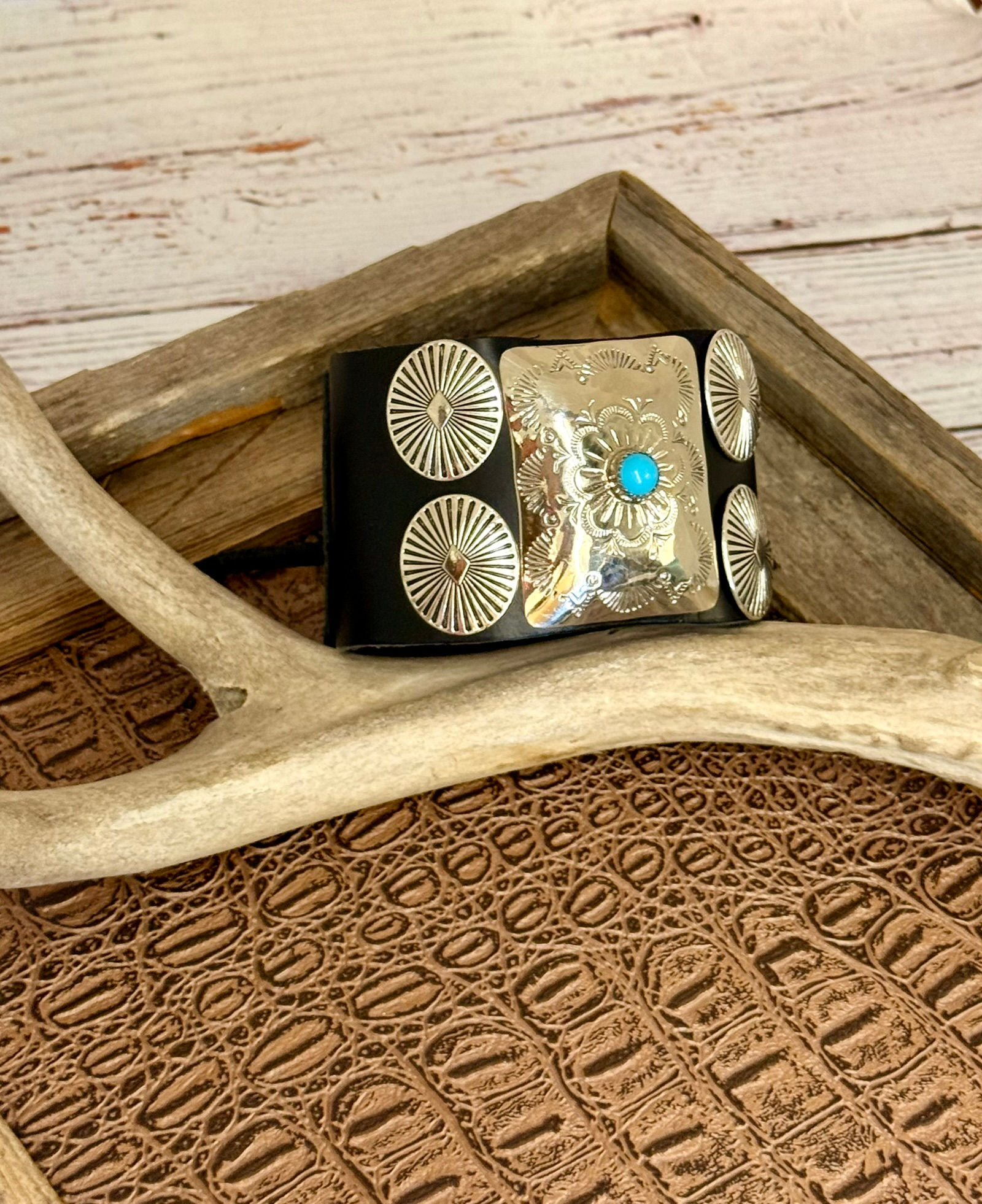Bow Guard Nickel Silver and Turquoise