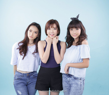 Group Photoshoot 18.jpg