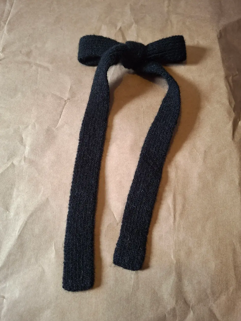 Thumbnail: Wool Hair Bow - Black