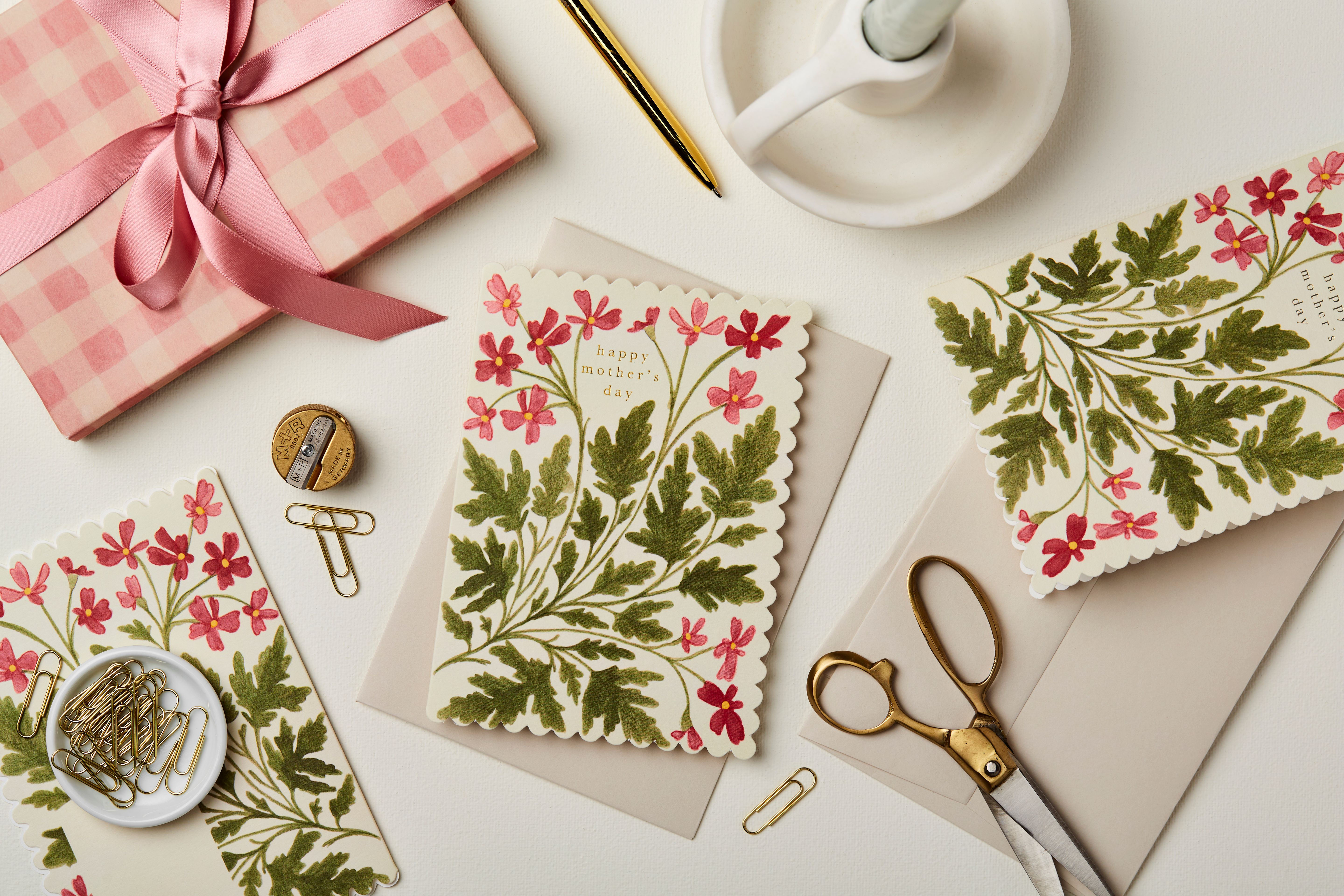 Flora 'Happy Mothers Day' Card