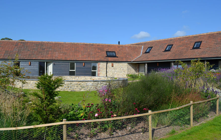 DSC_0292 - Front 4.JPG