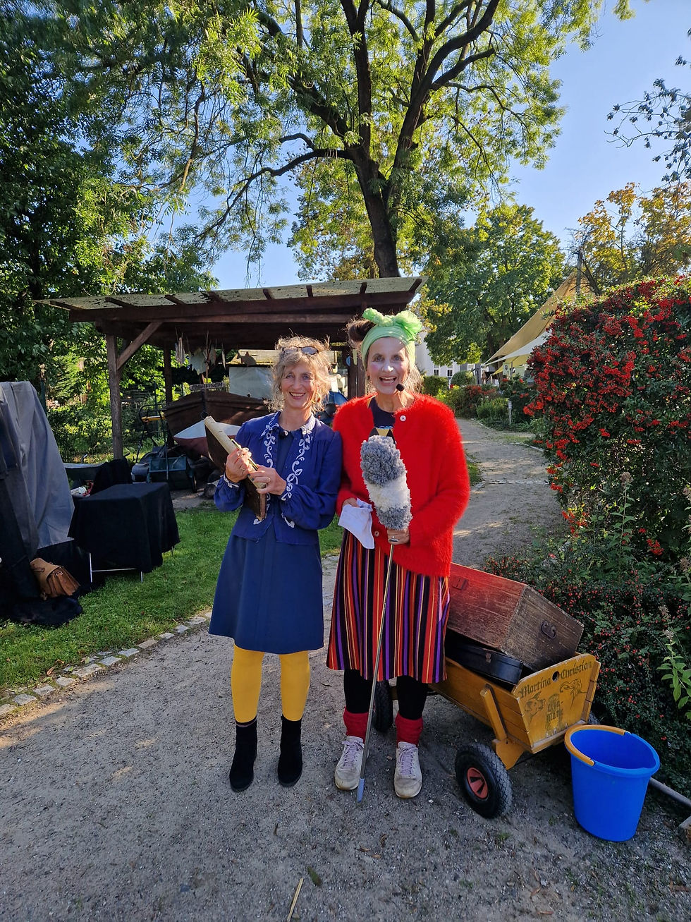 Frau Schmidt und Fräulein Kowalski