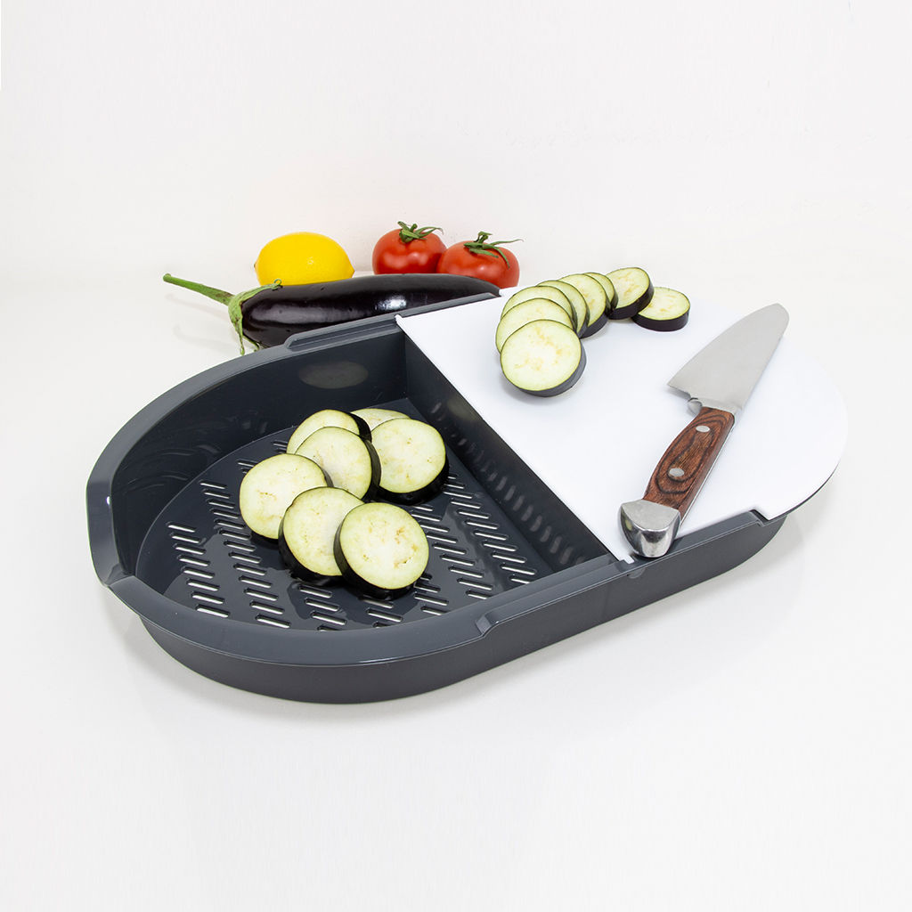 DecoBella Two-Chamber Cutting Board