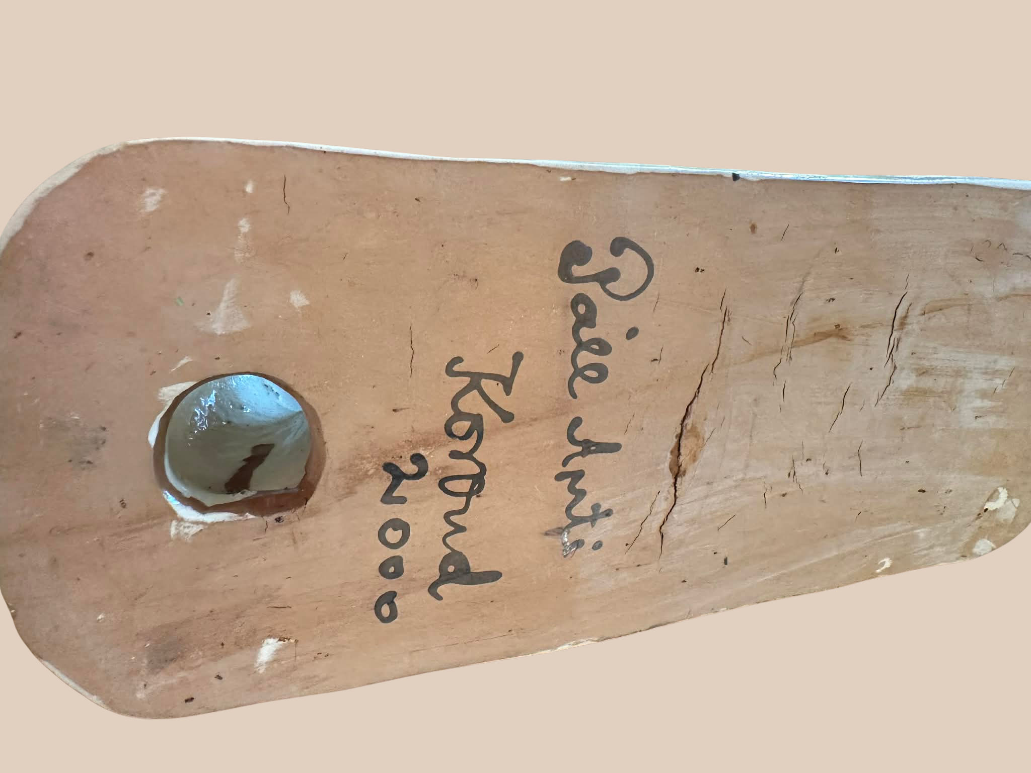 „Korondi Maszk” kézzel festett kerámia falikar