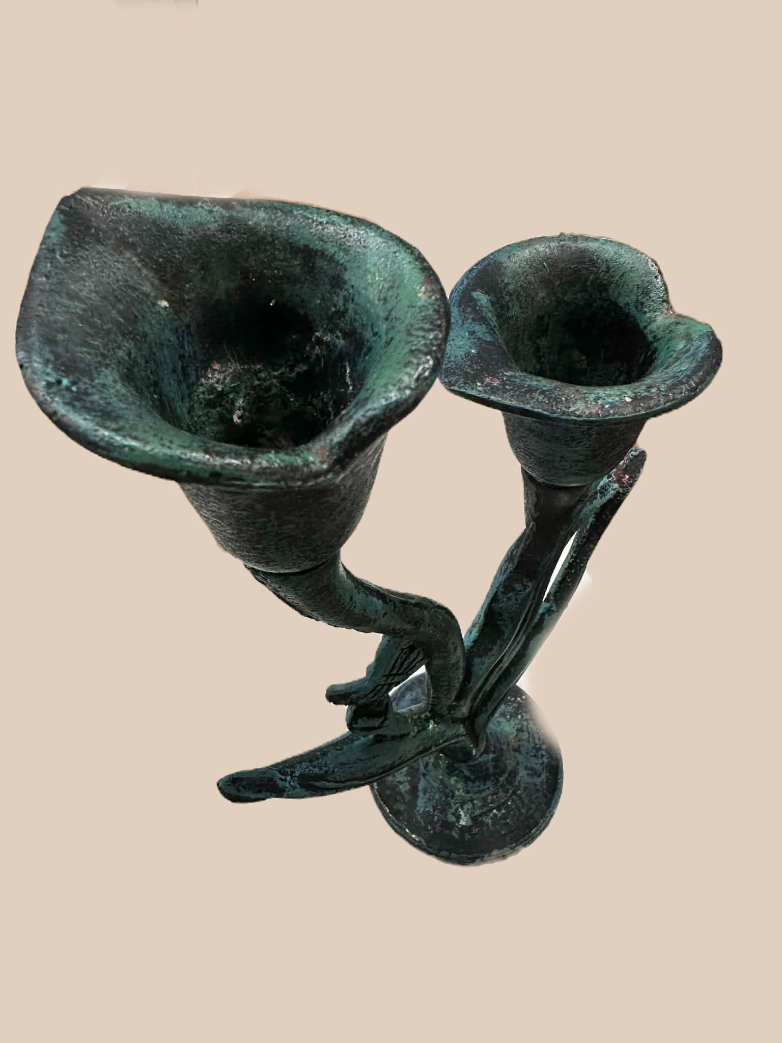 „Zöld Patina” – vintage hangulatú fém gyertyatartó