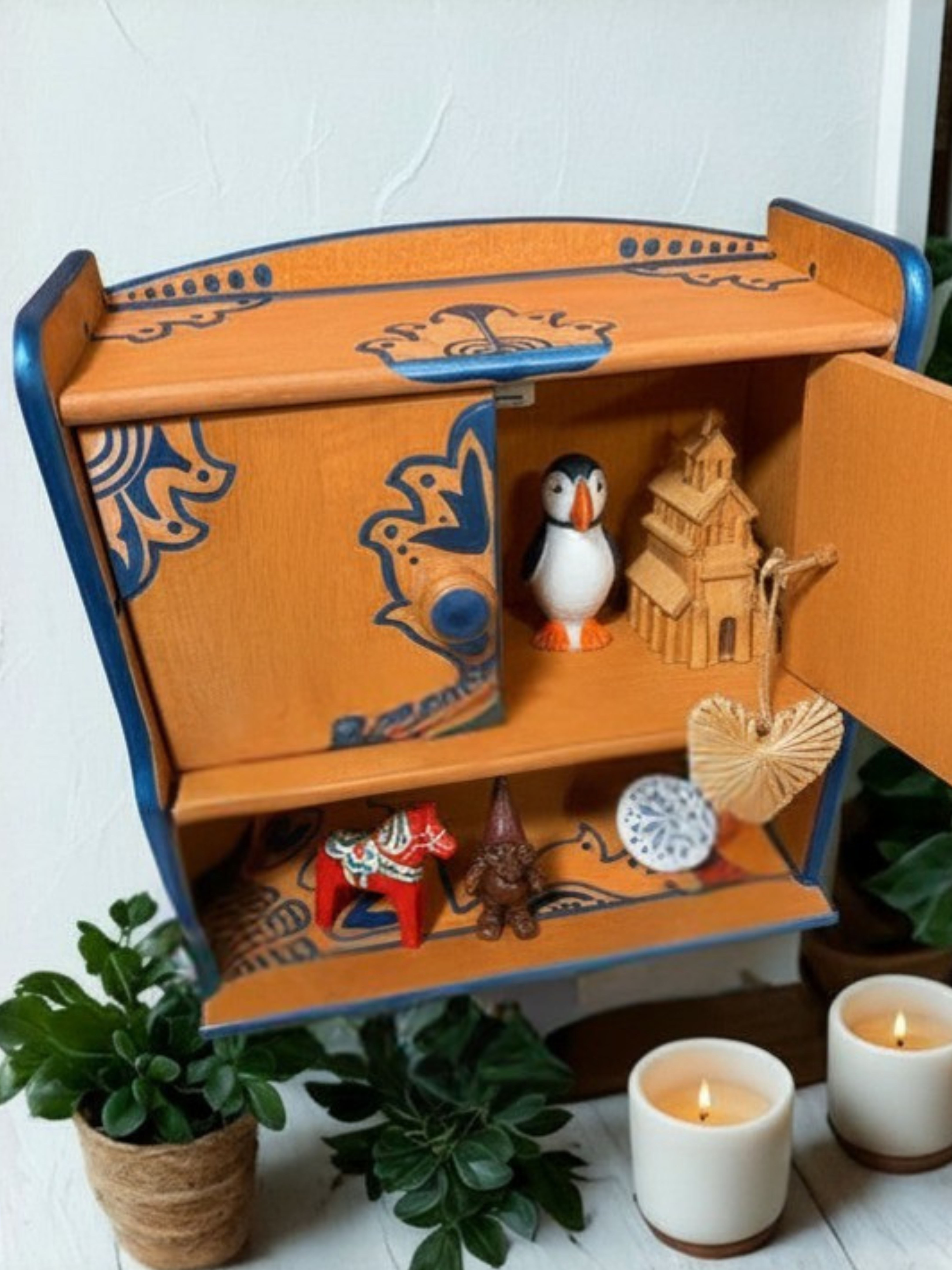 Folk Nordic mini cabinet – kézzel festett, rusztikus design