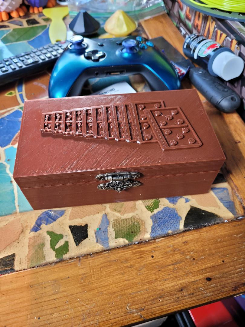 Thumbnail: 28pc set of dominos with storage box- single color