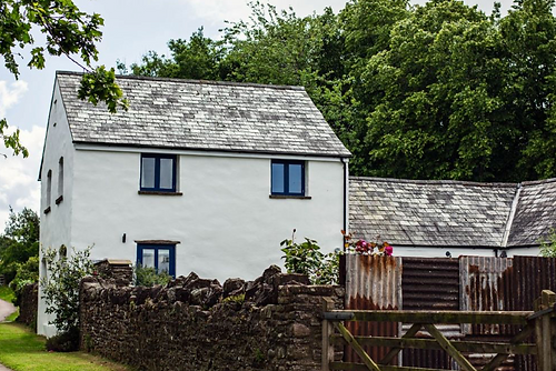 Susan Bett Retreat Wern-y-Cwm Farm The Dairy.png