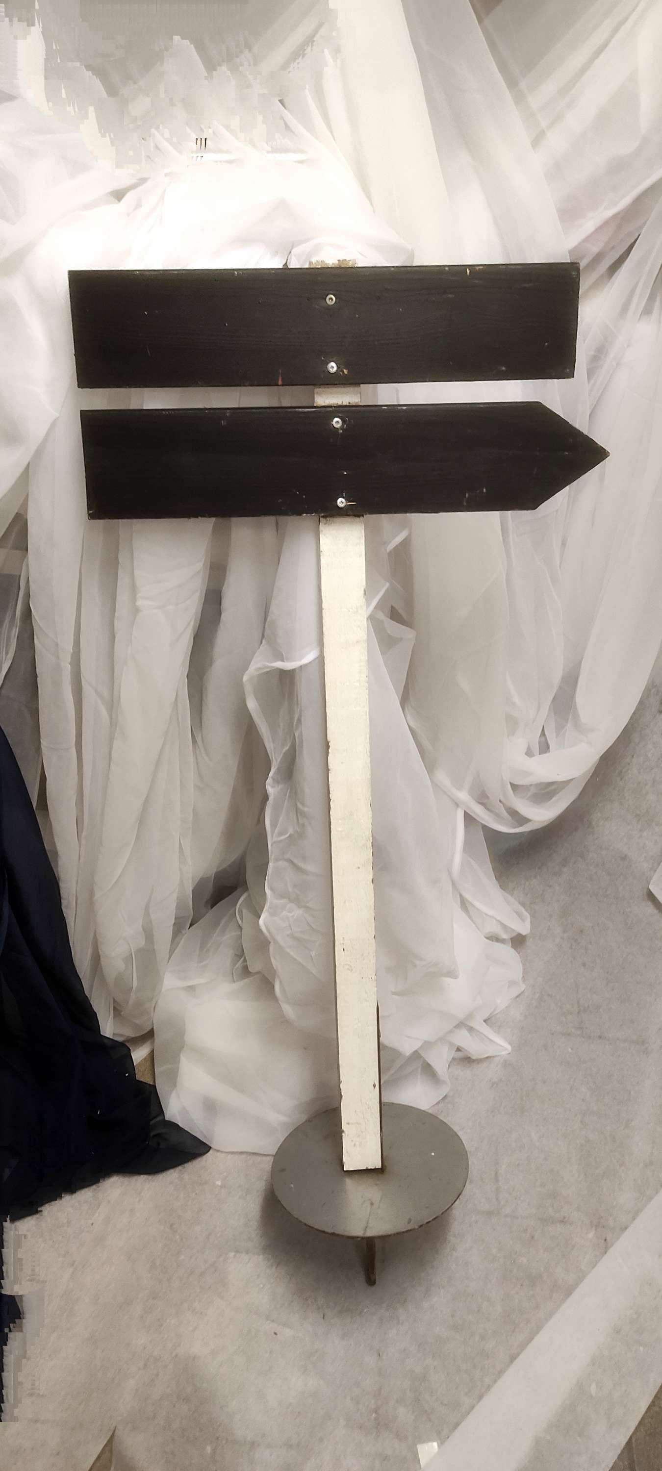 Cedule rozcestník k zapíchnutí do země

