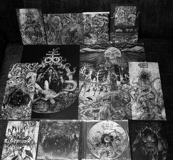 Miniatura: HELL TREPANNER / DESHUMANIZED - Towards the Diabolical Domains - CD (Split)