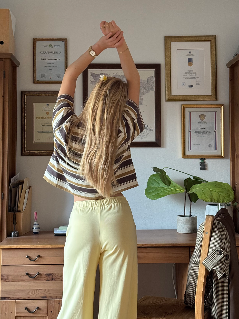 Thumbnail: earthy stripes