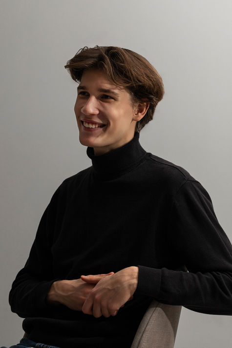 profesjonalny portret biznesowy mężczyzny do CV i LinkedIn, sesja biznesowa fotografia wizerunkowa Warszawa Olsztyn