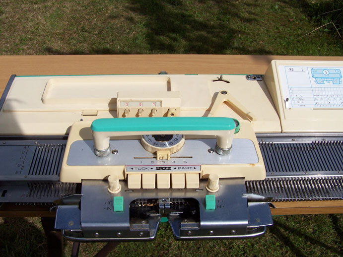 Jones KH800 Knitting Machines