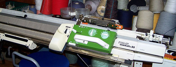 A PASSAP DUOMATIC 80 KNITTING MACHINE with box containing pattern A PASSAP DUOMATIC 80 KNITTING MACHINE with box containing pattern