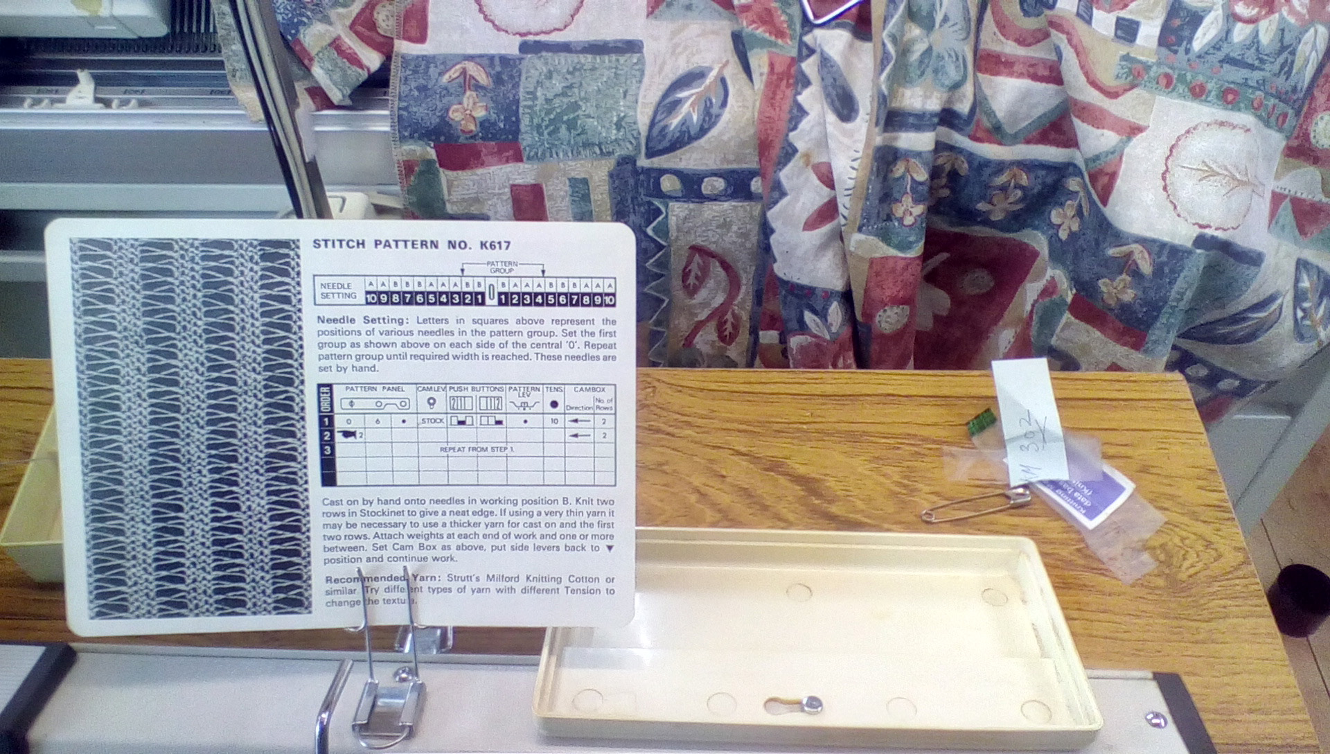Knitmaster 302