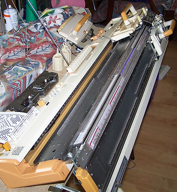 Toyota 787 knitting machine