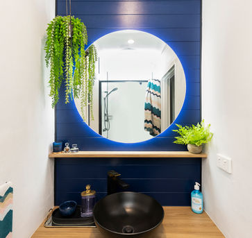 MAIN BATHROOM