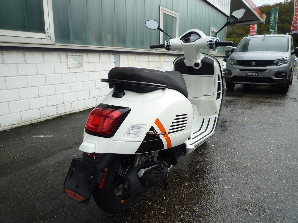 Miniaturbild: Piaggio Vespa GTS 125 Super Sport ABS