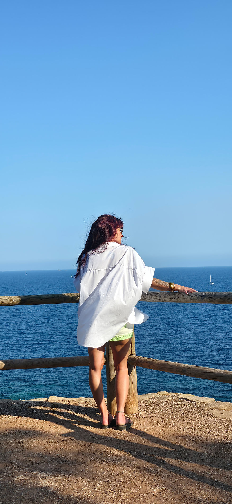 Miniature : Chemise fluide, femme, manches courtes, boutons étoiles dorés