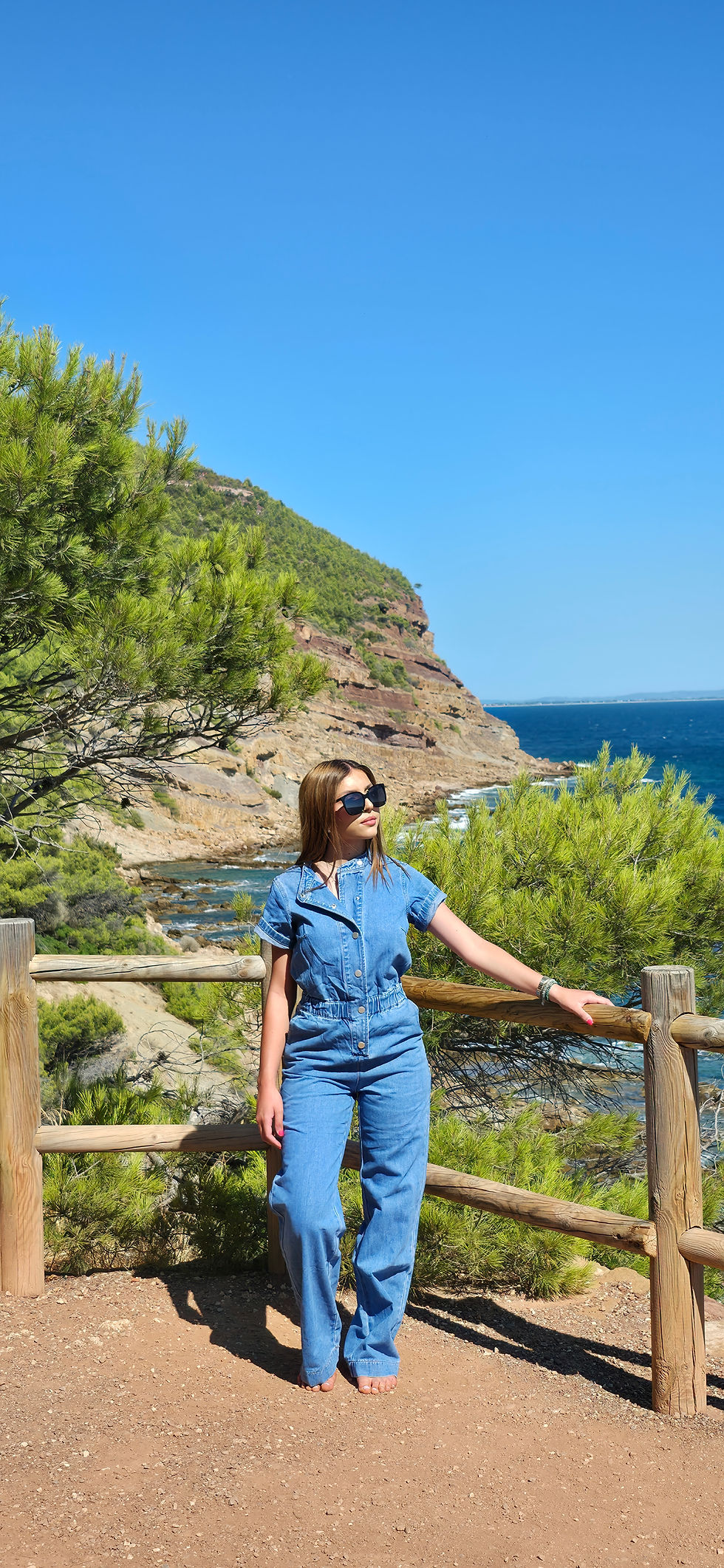 Combinaison jean, basique et chic