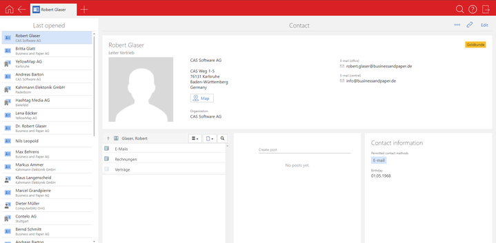 interfaz cas CRM con vista de ficha de cliente en ELO