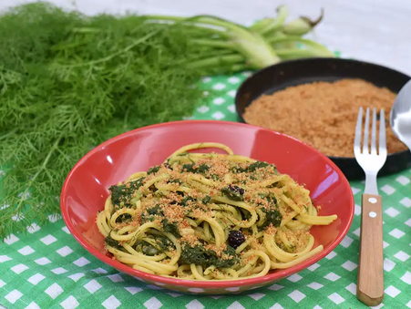 Pasta della tradizione palermitana con finocchietto selvatico, acciughe, concentrato di pomodoro e una nota di cannella. Pronta in mezz'ora.