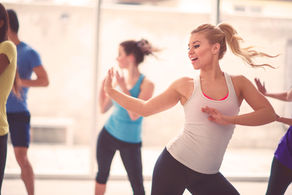 ■踊る時の恥ずかしさを克服するには…⁈ 克服して自信を持って踊るための3つのステップ< ダンスQ&A >