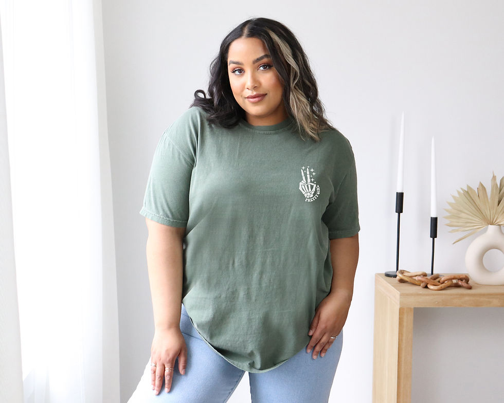 Thumbnail: All The Pretty Girls Read Smut T-shirt