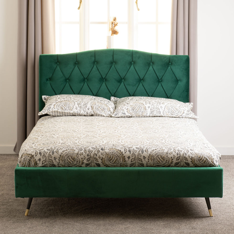 Freya 4'6" Bed