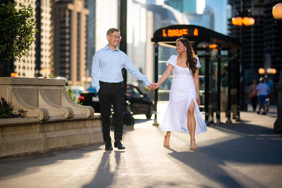 Chicago Engagement Photos - Natural, Creative Moments in the City — photograph 8