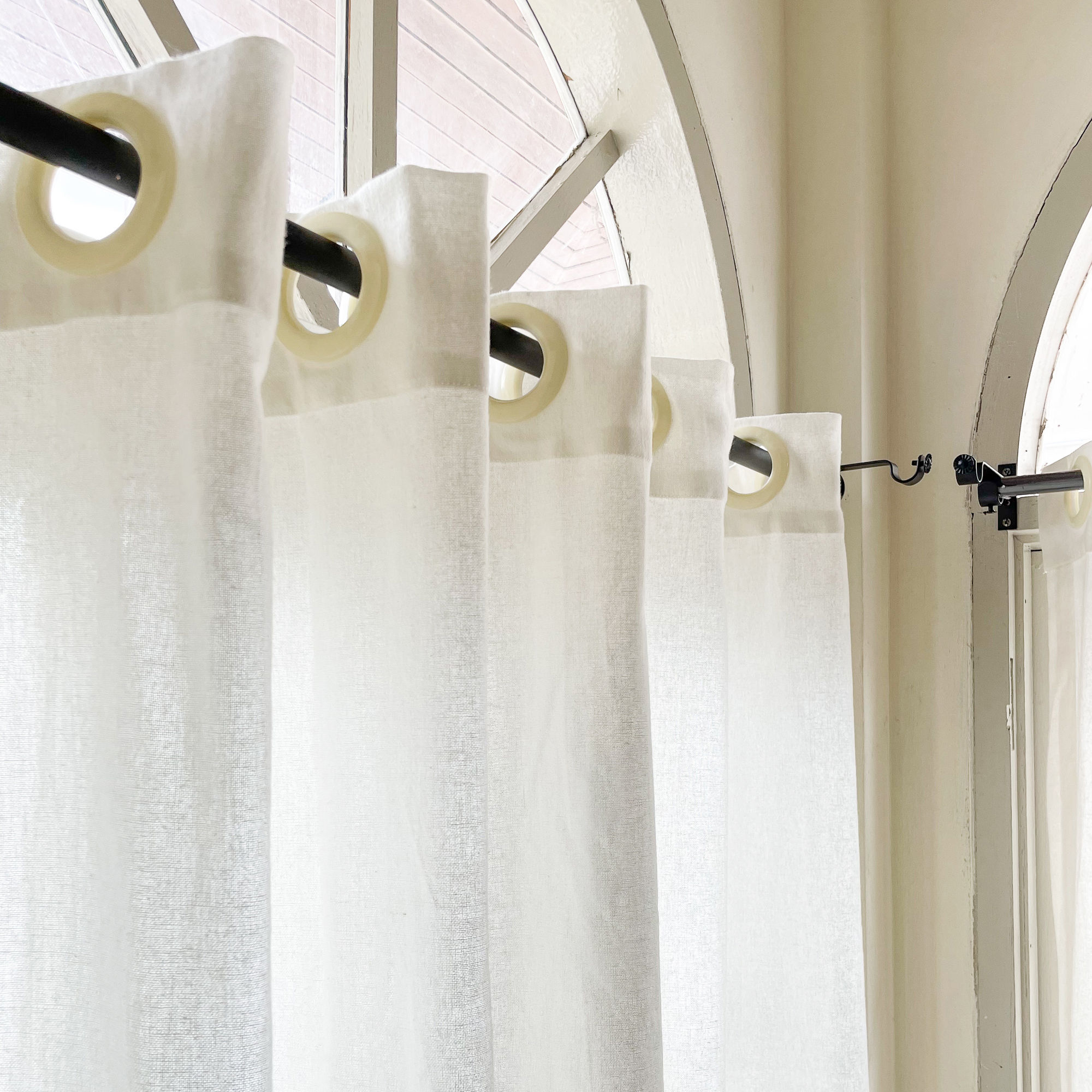 Eyelet window curtain - Plain Cotton