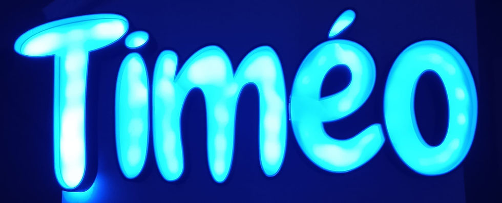 Miniature : Prénoms LED lumineux Personnalisables TENDANCE 2025