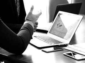 Learn how to hire the right corporate event production company in Dubai. Tips, budgeting advice, and questions to ask before signing in 2026.